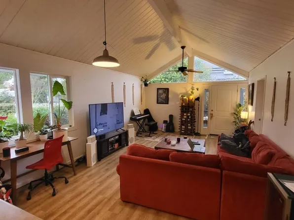 937 G St, Napa, CA 94559