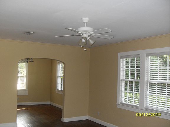 2nd image of 1121 Alachua Ave