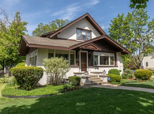 420 S Fairview Ave, Park Ridge, IL 60068