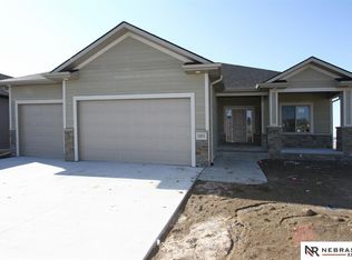 1831 W Big Sky Dr, Lincoln, NE 68521