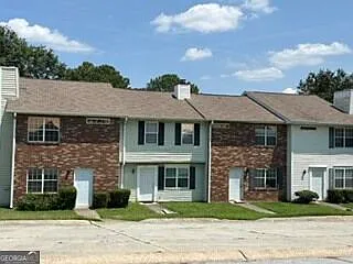 3 bed, 2.5 bath, 1350 sqft, $1,950 — Photo 1