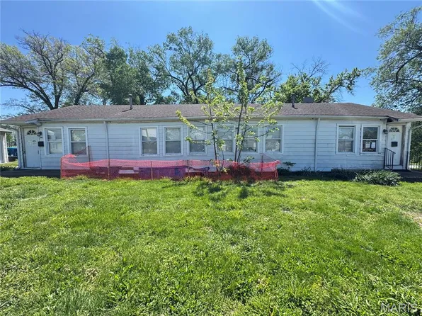 1015 Dardenne St, Saint Charles, MO 63301