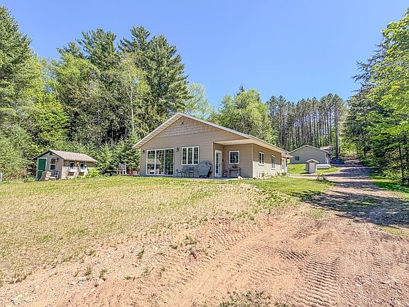 2nd image of 65916 Fischer Rd