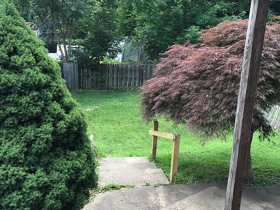 4th image of 1277 Lakewood St