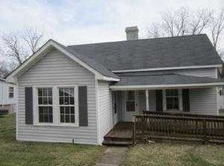 404 Taylor St, Oxford, NC 27565
