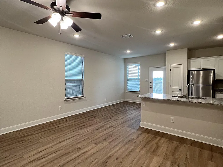 7513 Astro Fld — Photo 17