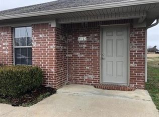 407-421 Middle Rd, Conway, AR 72032