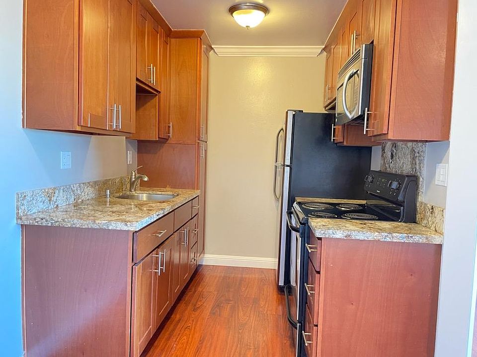 1st image of 166 Dumbarton Ave