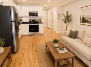 157 Green St #1D, New London, CT 06320