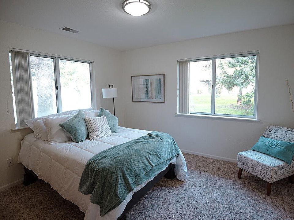 Bedroom with Natural Light