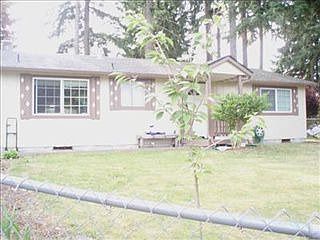 1st image of 826 Oakcrest St SE