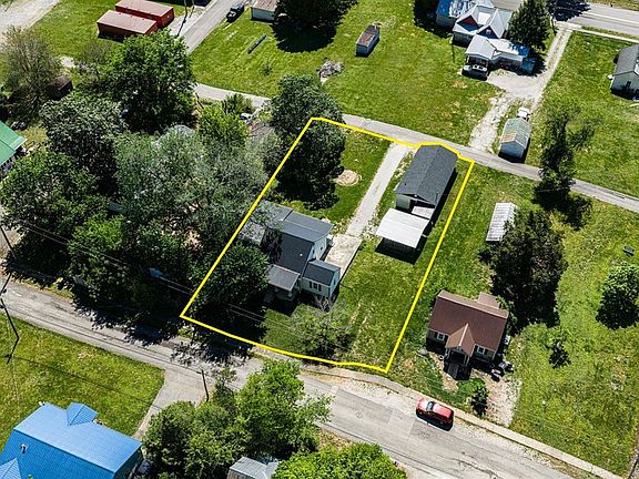 2nd image of 101 E 3rd St