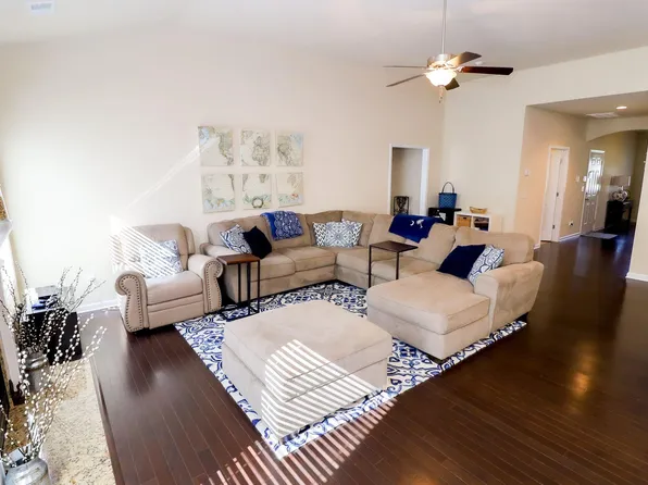 128 Sunny View Ln, Lexington, SC 29073