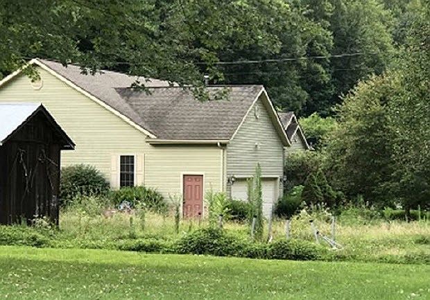 2nd image of 1778 Mill Creek Rd