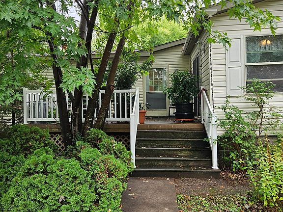 2nd image of 361 8th Ave