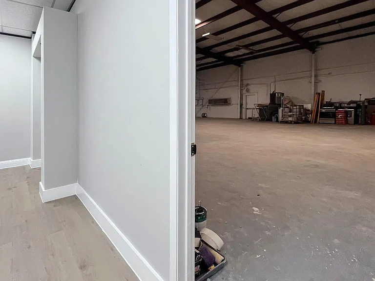 9220 Rasmus Dr — Photo 7