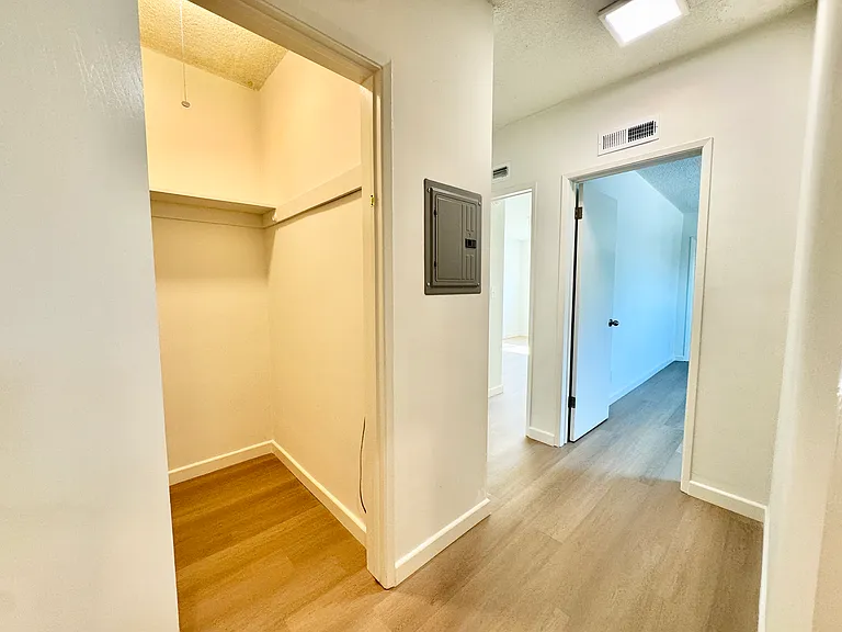 8110 Norton Ave #8 — Photo 15