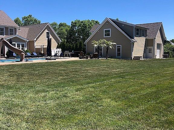 2nd image of 7626 Lanetta Ln