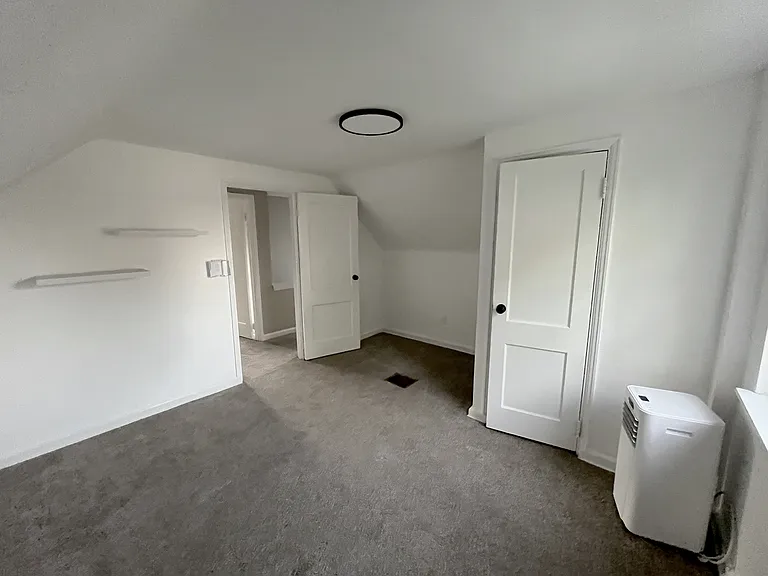 8380 Wicklow Ave — Photo 19
