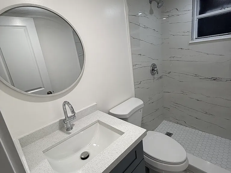 2735 W 61st St #106 — Photo 5