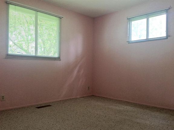 5th image of 3112 N Kingsley Dr