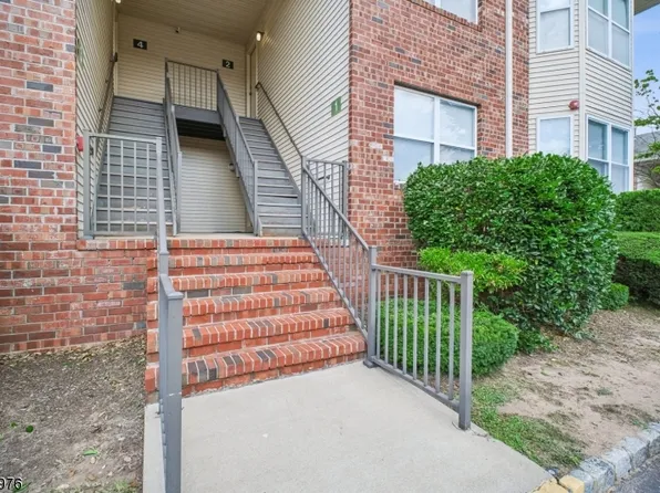 1 Joseph Dr, East Hanover Twp., NJ 07936