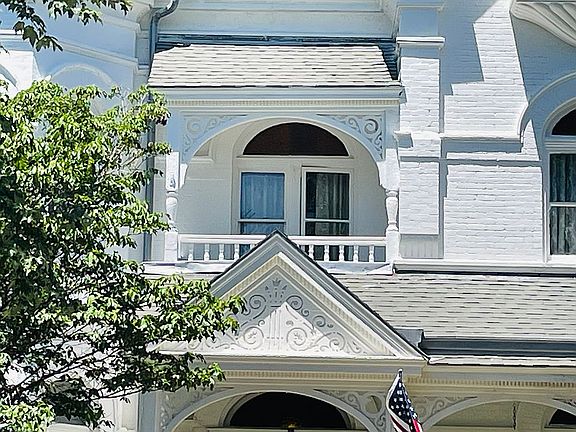 3rd image of 1023 Edmond St