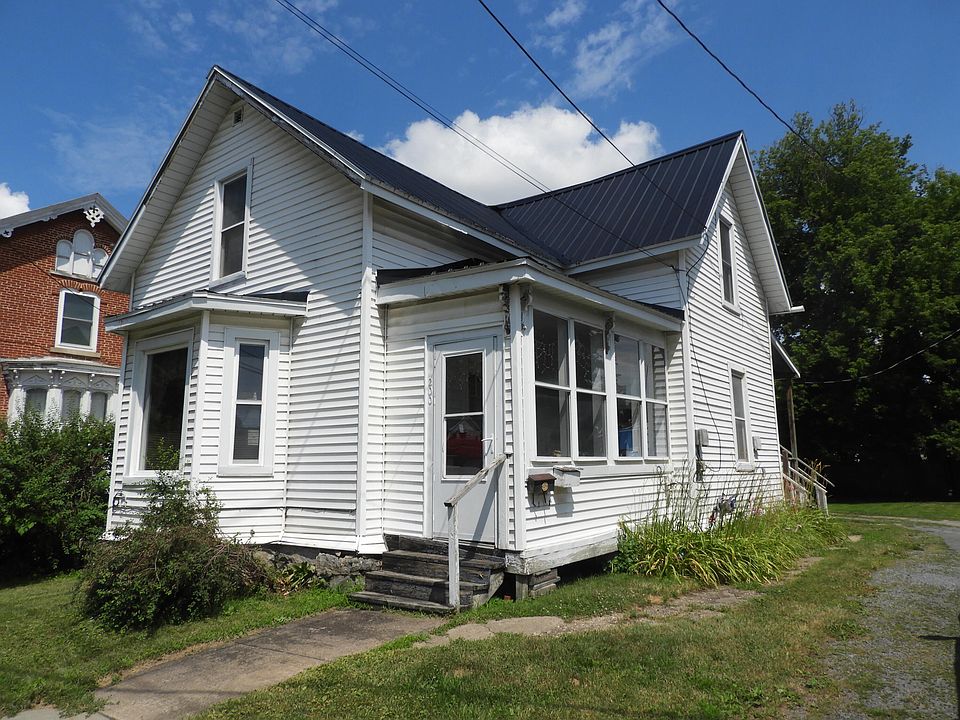 1st image of 200 Margaret St