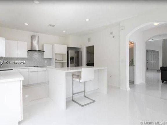 5th image of 2944 NE 2nd Dr