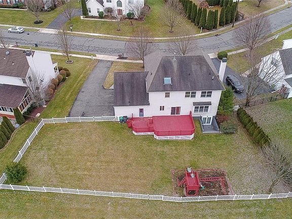 4th image of 1603 Adams Dr