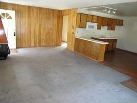 3rd image of 330 Mullins Dr