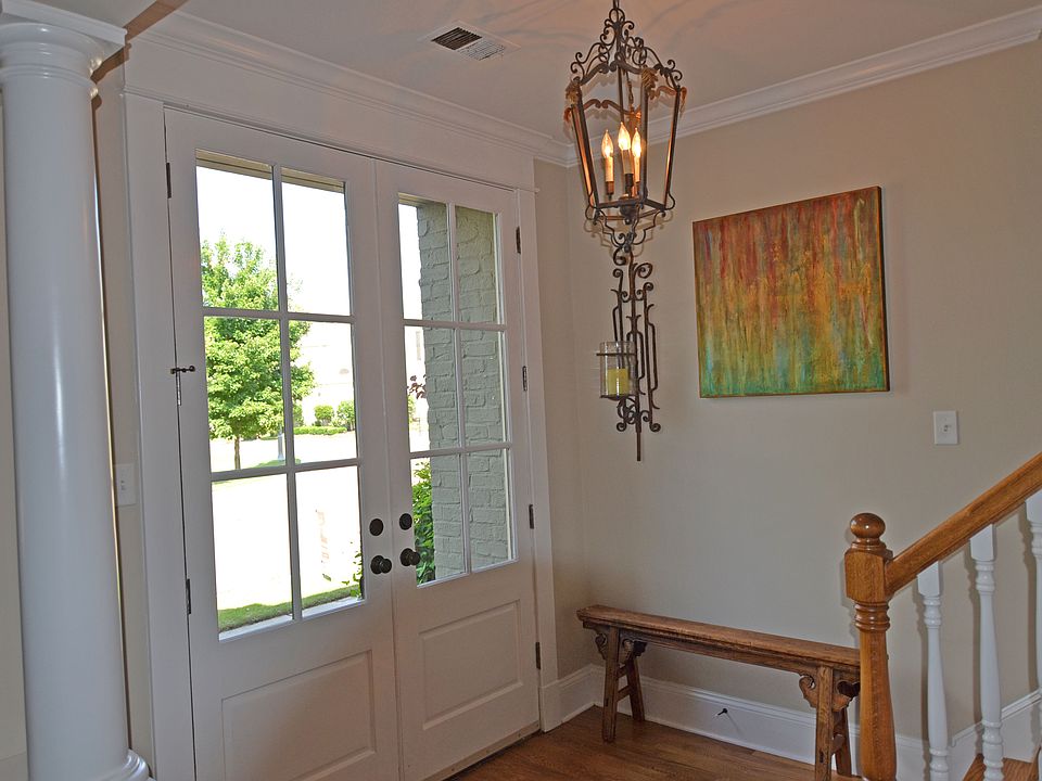 2nd image of 9835 Laurel Hollow Cir