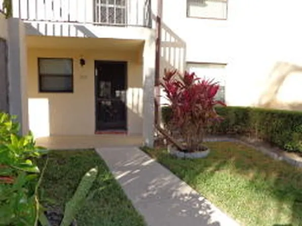 7149 Golf Colony Ct APT 104, Lake Worth, FL 33467