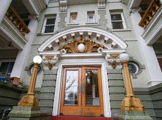 Free Rent! Gorgeous Top-Floor 2 Bedroom In Historic Nw Building Ready Now!, Portland, OR 97210