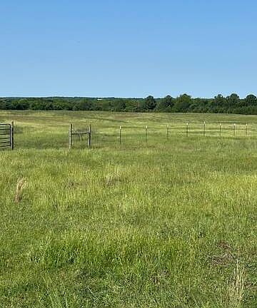 4th image of 372100 E 1000th Rd