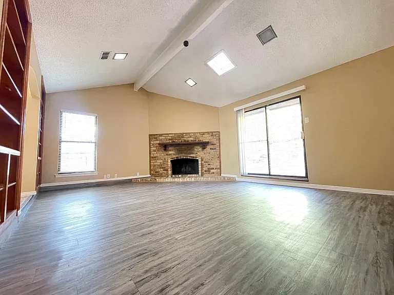 2917 Elsinor Dr — Photo 9
