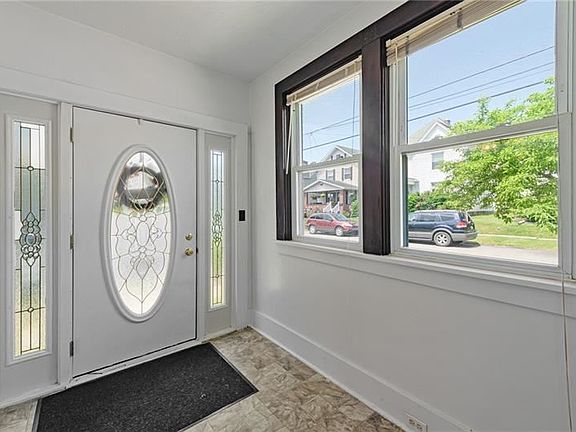 2nd image of 112 S 5th St