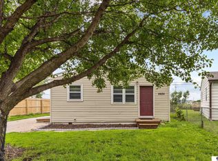 4624 S 63rd St, Omaha, NE 68117