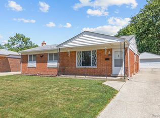 30388 Yorkshire Dr, Madison Heights, MI 48071