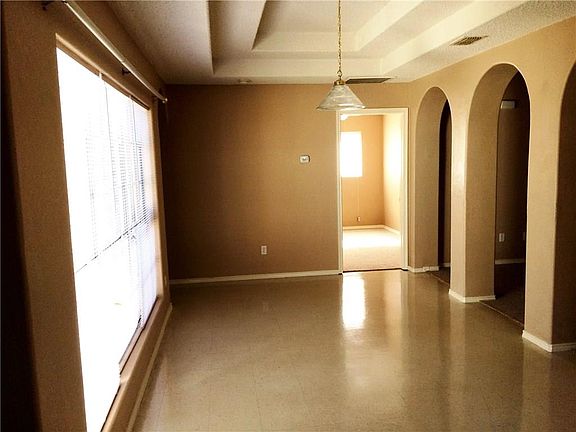 4th image of 3304 N Salinas St