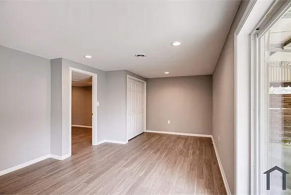 1347 Harford Square Dr — Photo 13