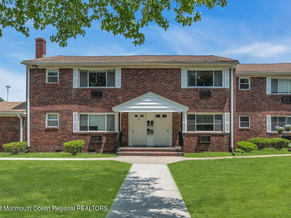 29 Juniper Lane #B, Eatontown, NJ 07724