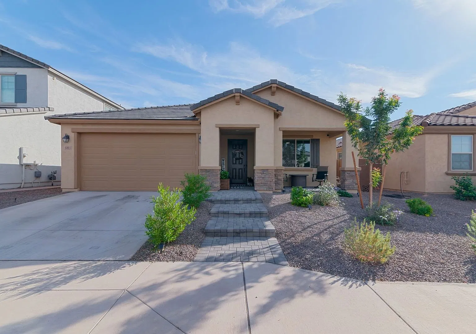Laveen Beauty — Photo 1
