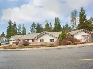 1017 NW Regent Dr, Grants Pass, OR