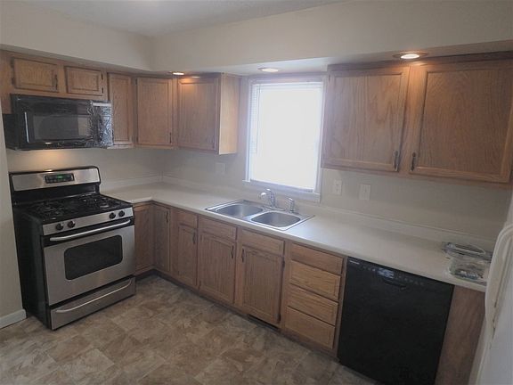 4th image of 1303 S 33rd St
