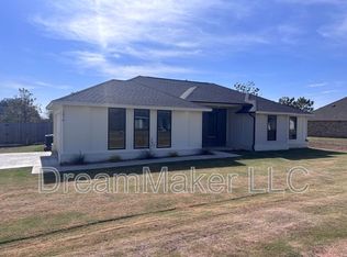 1016 Apple Blossom Way, Washington, OK 73093