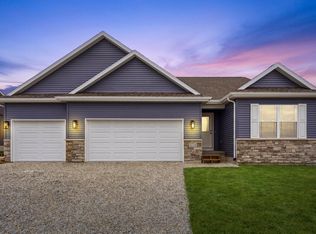5752 Wall St, Waterloo, IA 50701