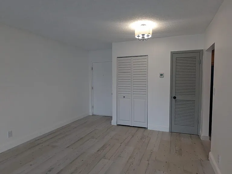 405 S Pine Island Rd #304D — Photo 1