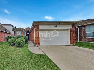 9725 Minton Dr, Fort Worth, TX 76108
