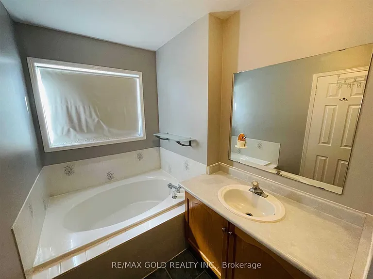 6863 Apex Ct — Photo 13